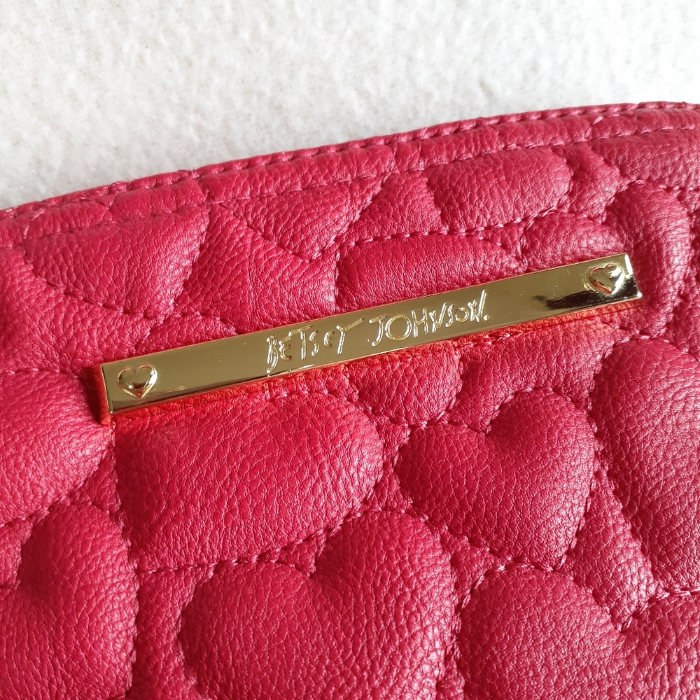 Betsey Johnson Red Heart Quilted Crossbody Bag - Picture 3 of 10